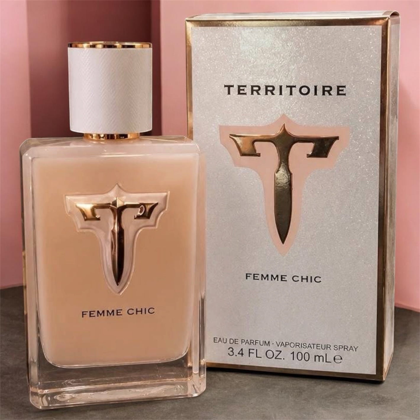 FEMME CHIC