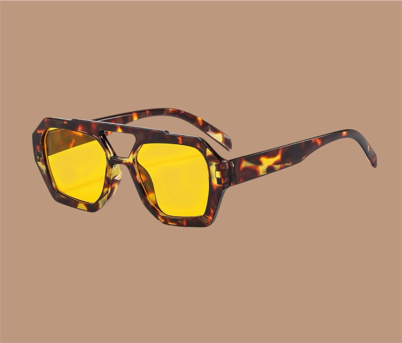 Leopard Atenea