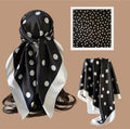 Pañoleta Polka Dot Black and White