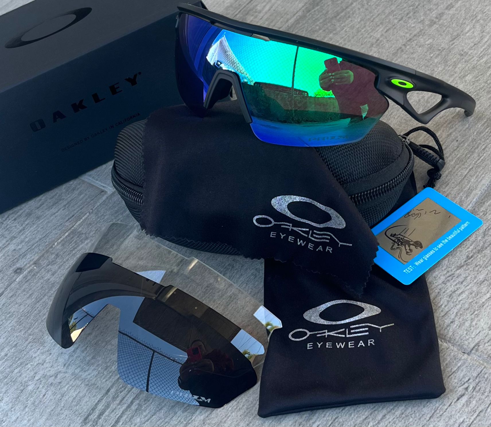 SUNGLASES azul con verde